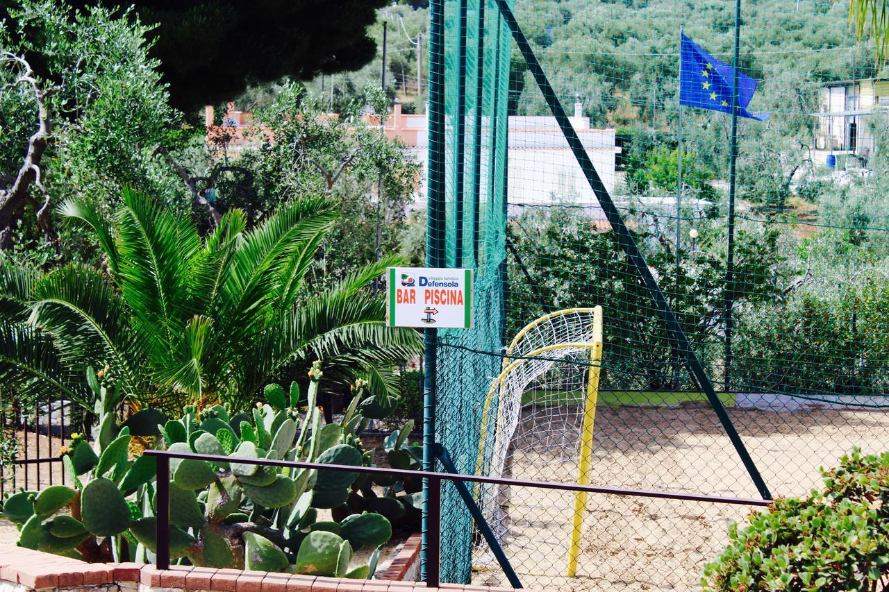 Villaggio Turistico Defensola Vieste Buitenkant foto
