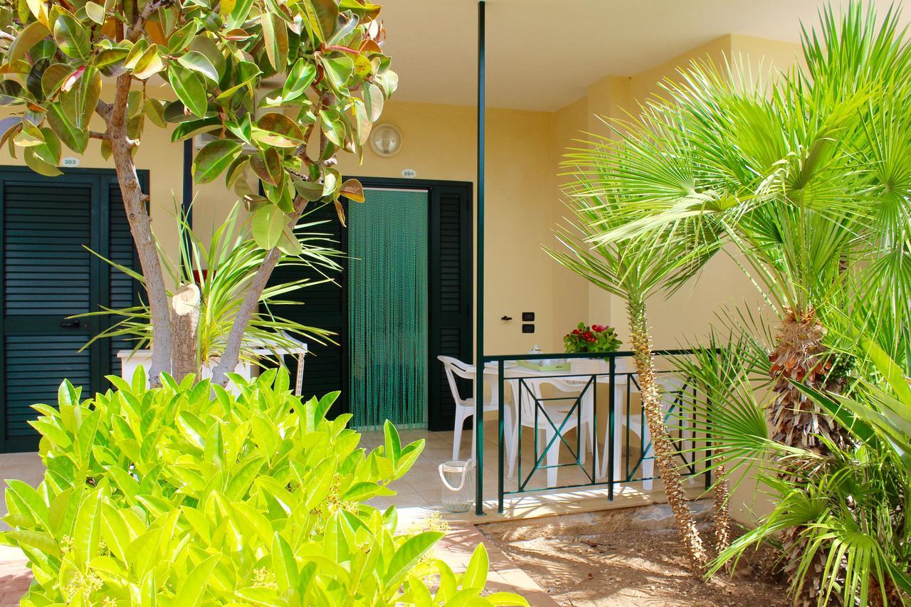 Villaggio Turistico Defensola Vieste Buitenkant foto